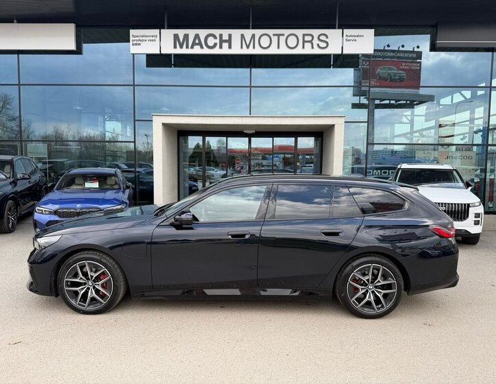 BMW Řada 5 Kombi 3,0 l 360 kw