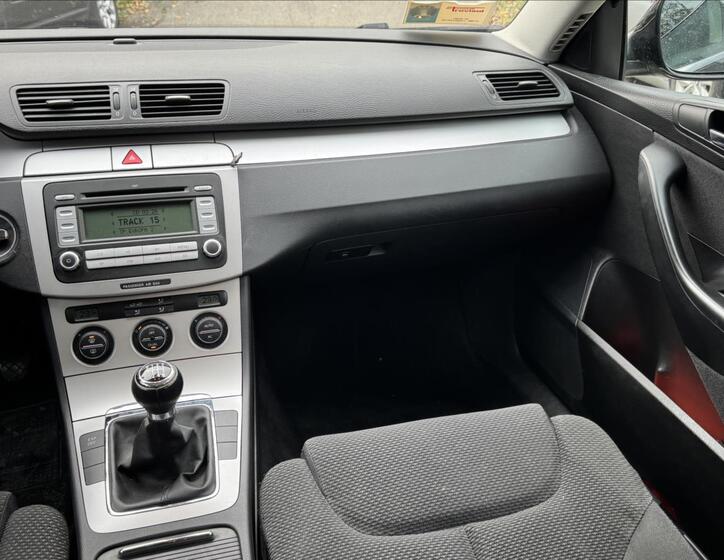 Volkswagen Passat 40