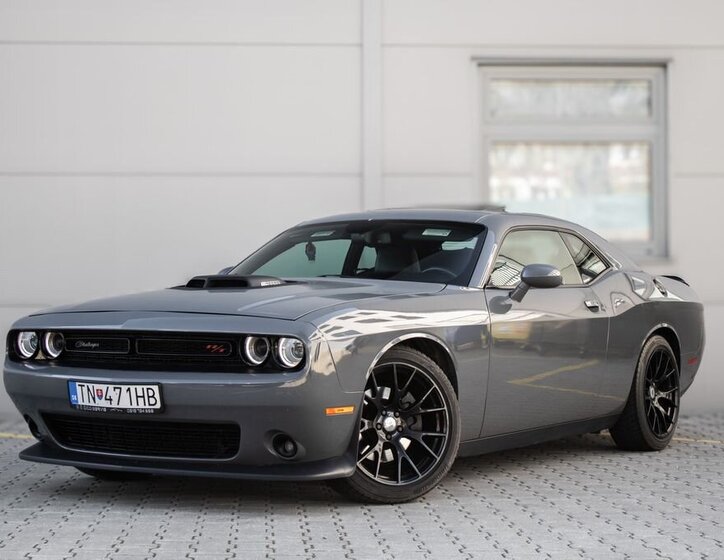 Dodge Challenger Kupé 5,7 l 277 kw