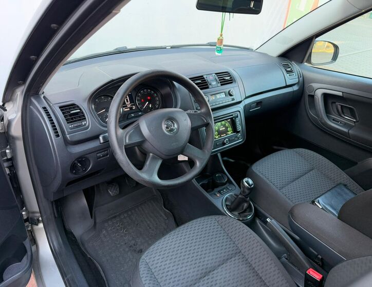 Škoda Roomster 13
