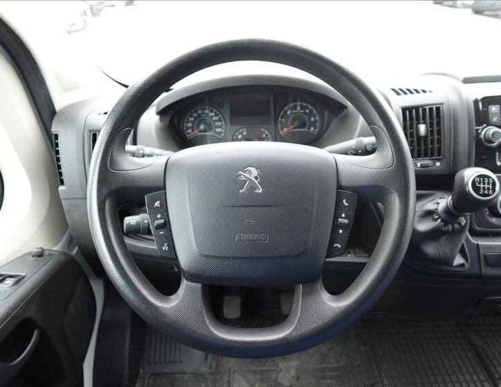 Peugeot Boxer Ostatní 2,2 l 121 kw