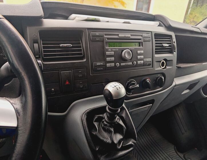 Ford Transit 17