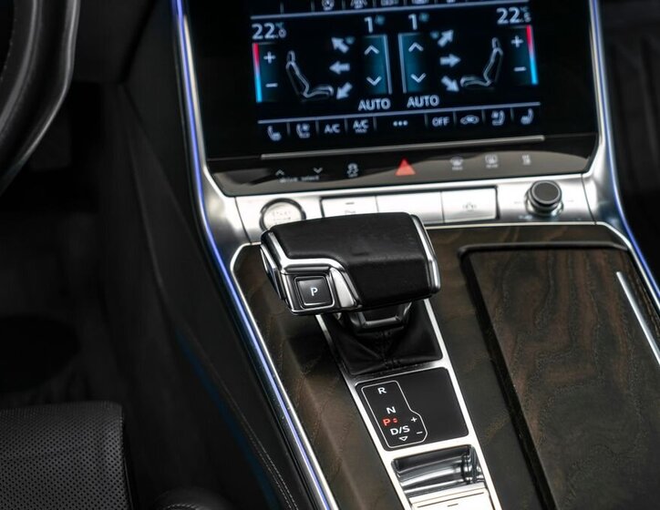 Audi A6 Sedan 3,0 l 210 kw