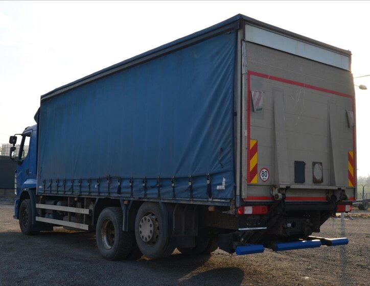 Renault Ostatní Valník 10,8 l 332 kw