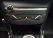 Peugeot 308 Kombi 1,2 l 96 kw