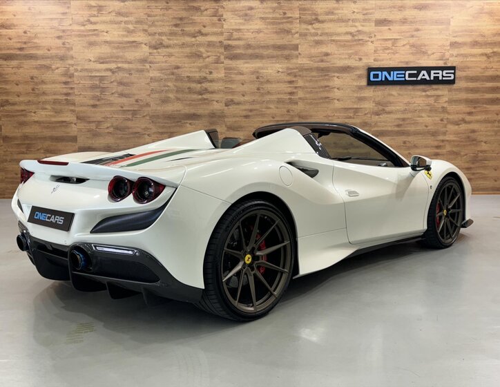 Ferrari F8 Kabriolet 3,9 l 530 kw