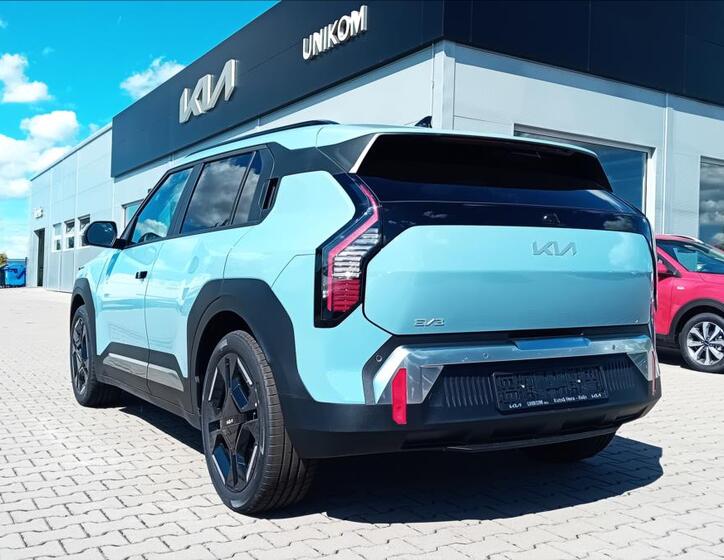 KIA EV3 6