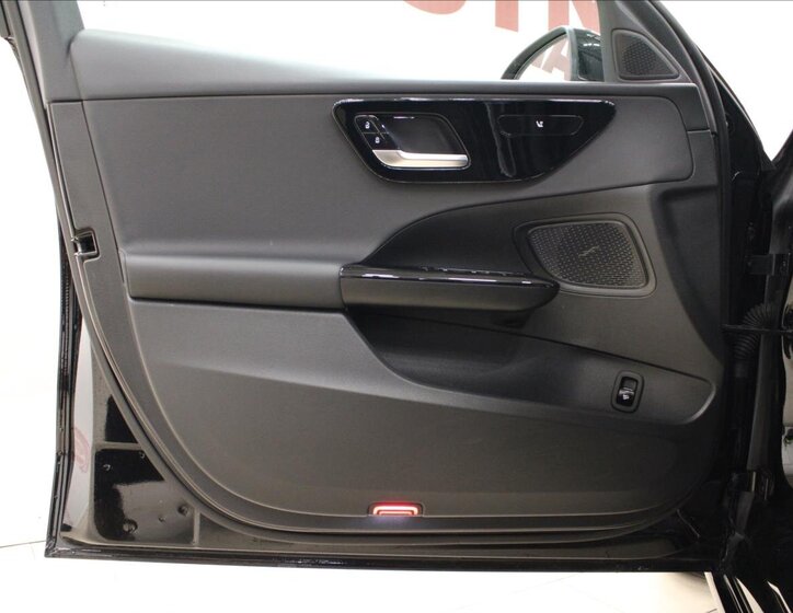 Mercedes-Benz Třídy C Kombi 2,0 l 120 kw