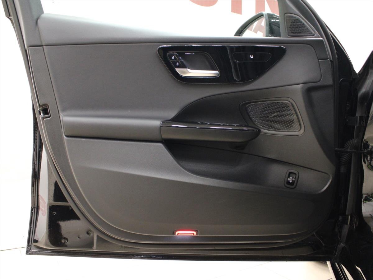 Mercedes-Benz Třídy C Kombi 2,0 l 120 kw