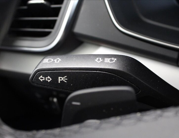 Audi Q5 SUV / Terénní 2,0 l 120 kw