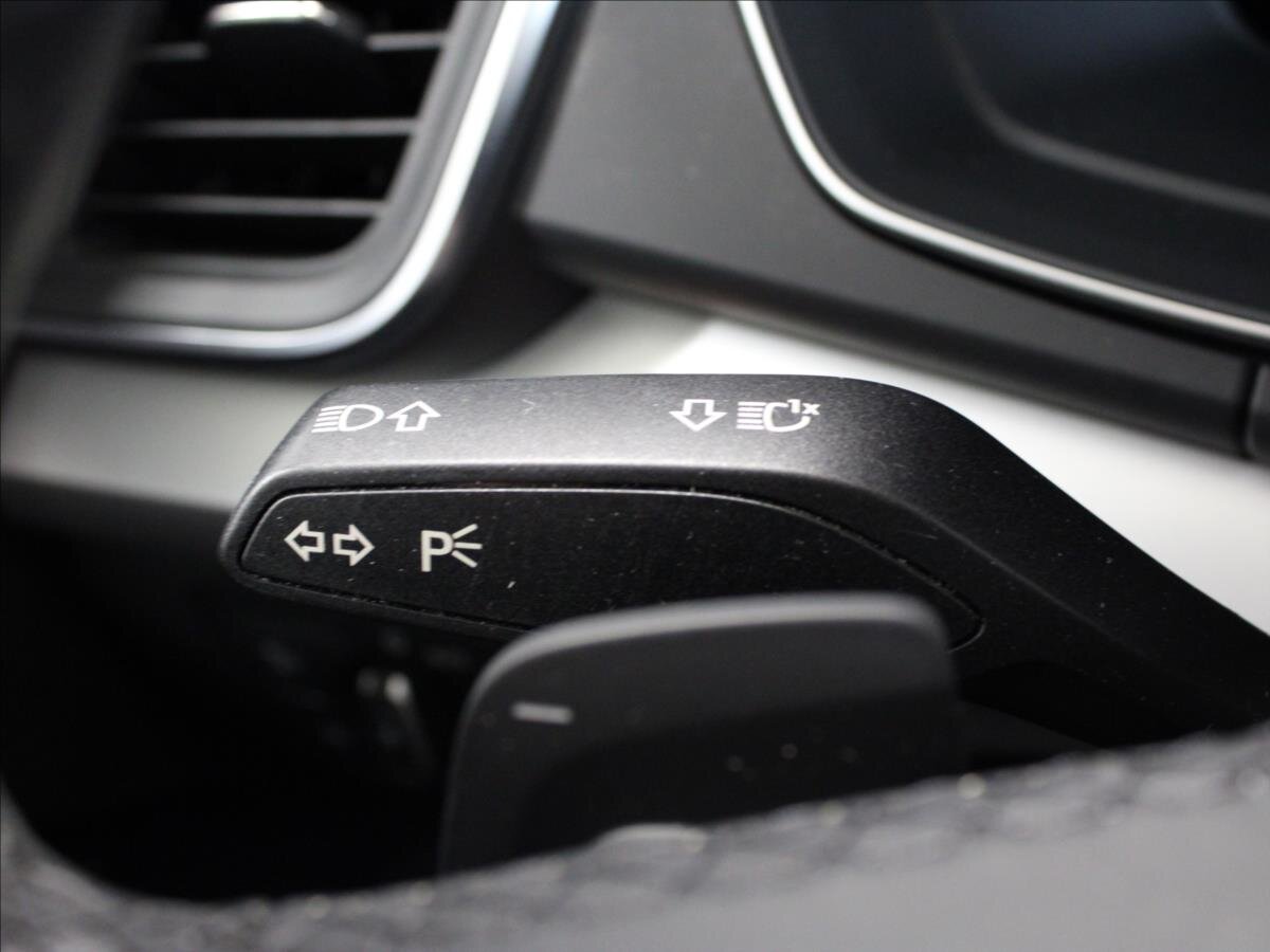 Audi Q5 SUV / Terénní 2,0 l 120 kw