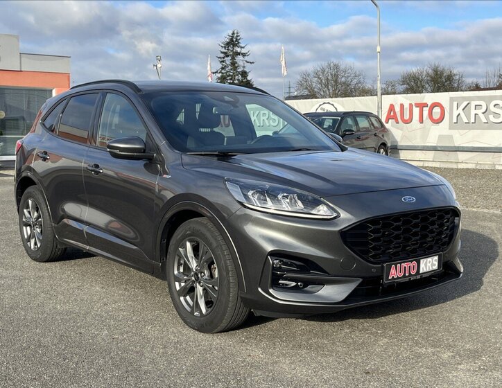 Ford Kuga 1