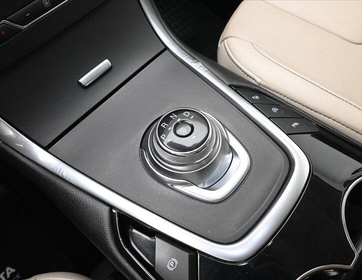 Ford S-MAX MPV 2,0 l 140 kw