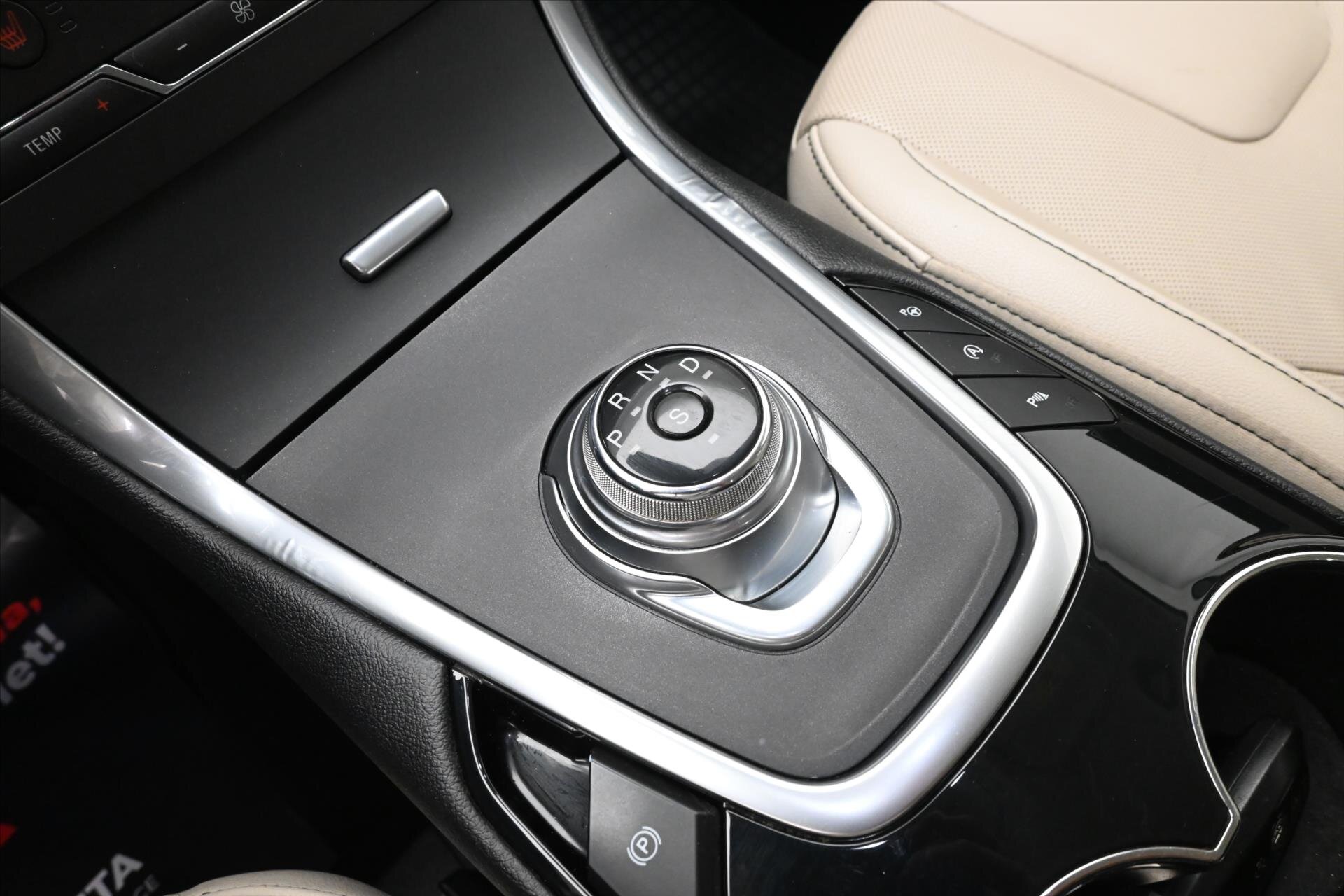 Ford S-MAX MPV 2,0 l 140 kw