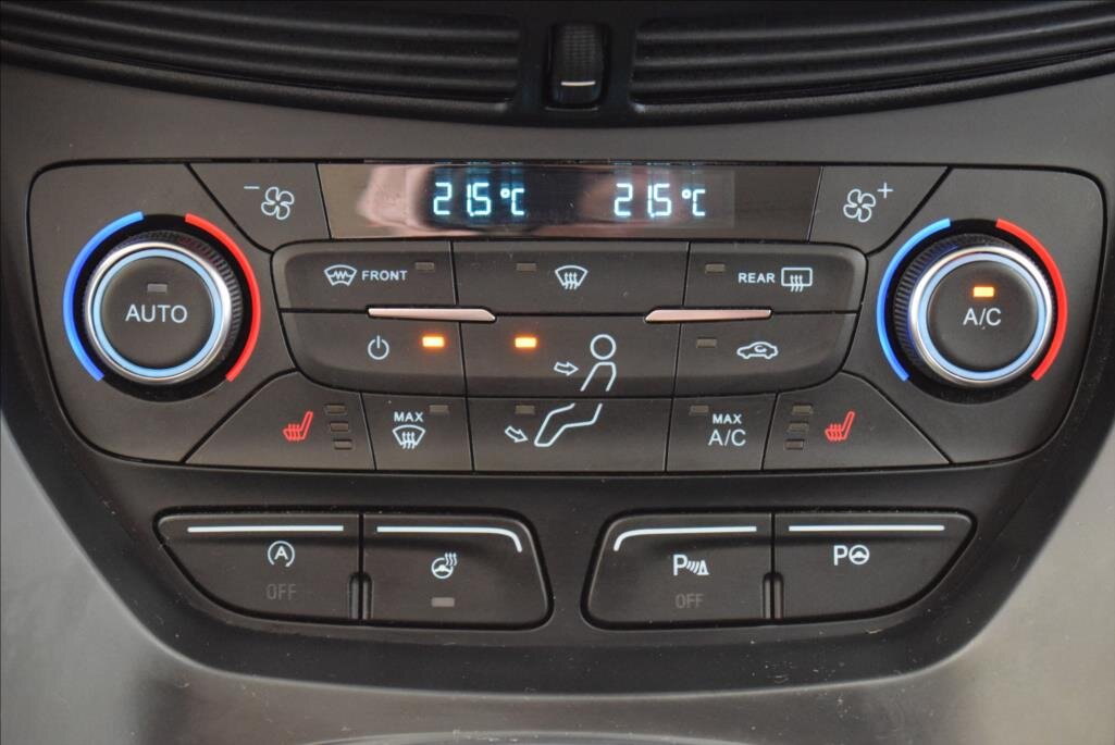 Ford Kuga SUV / Terénní 2,0 l 110 kw