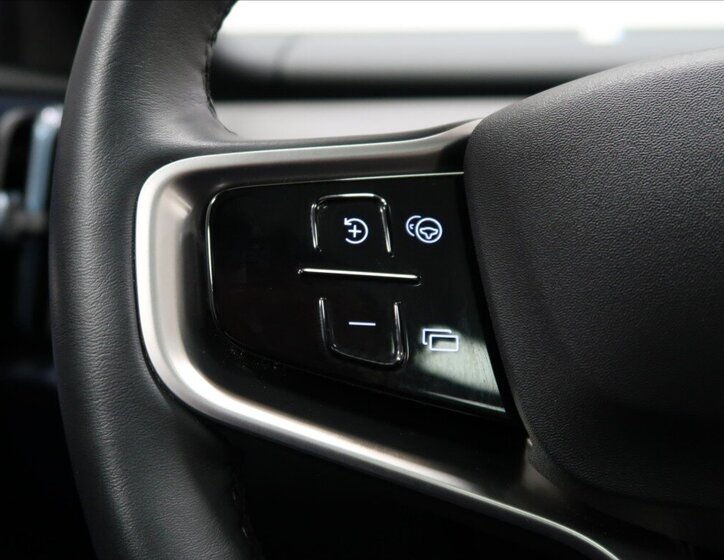 Volvo EX30 Hatchback 0,0 200 kw