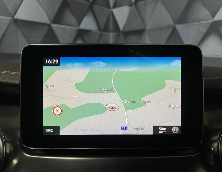 Mercedes-Benz Třídy V 15