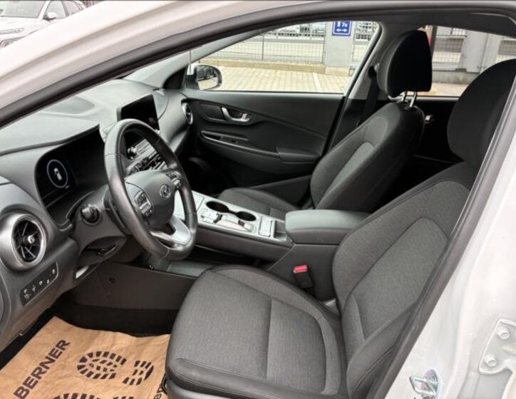 Hyundai Kona SUV / Terénní 0,0 150 kw