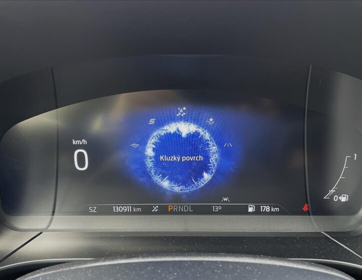 Ford Kuga SUV / Terénní 1,5 l 88 kw