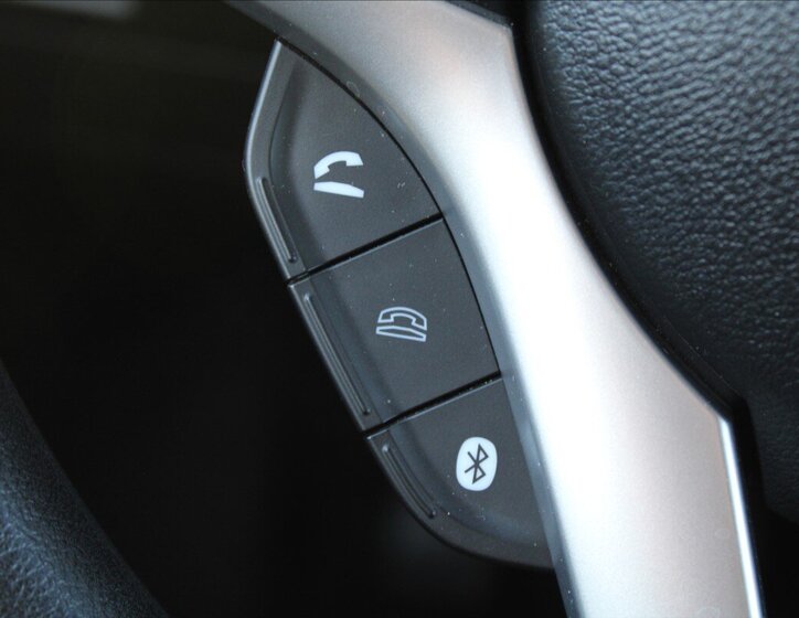 Suzuki Ignis Hatchback 1,2 l 61 kw