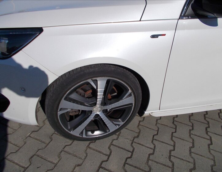 Peugeot 308 Kombi 2,0 l 133 kw