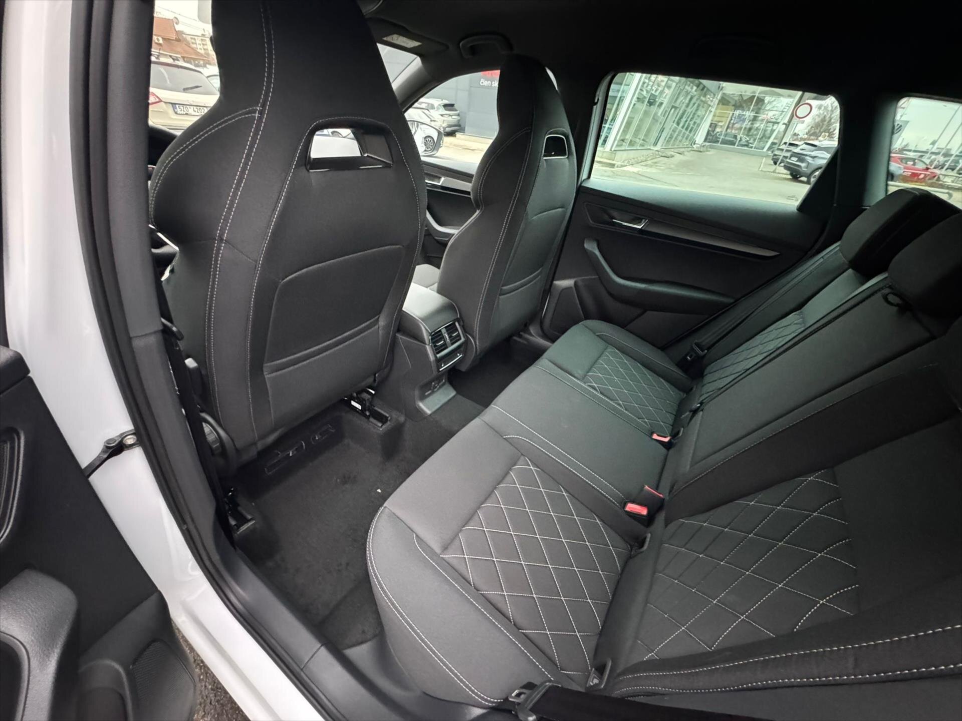 Škoda Karoq SUV 1,5 l 110 kw