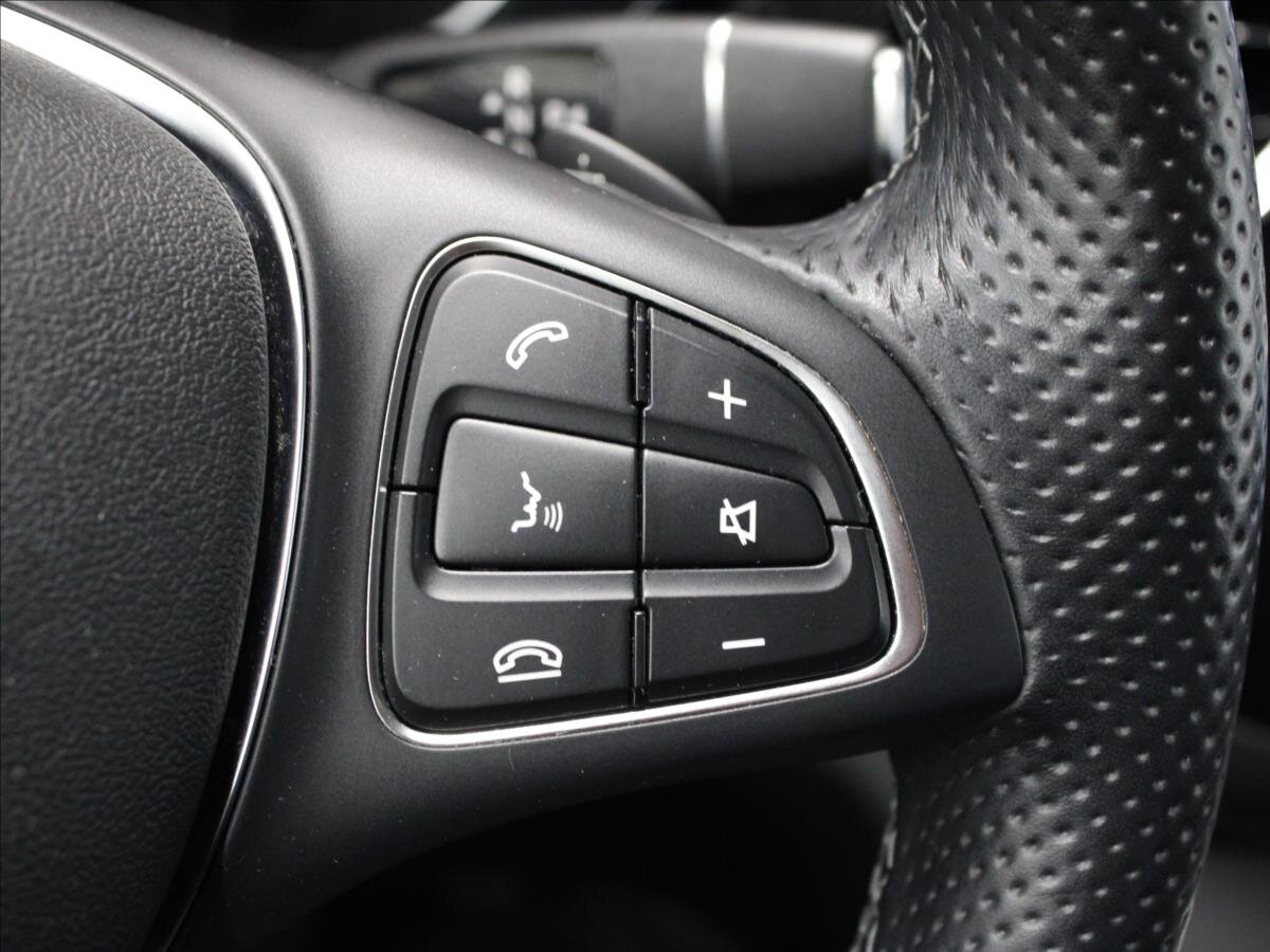 Mercedes-Benz Třídy V Kombi 2,0 l 120 kw