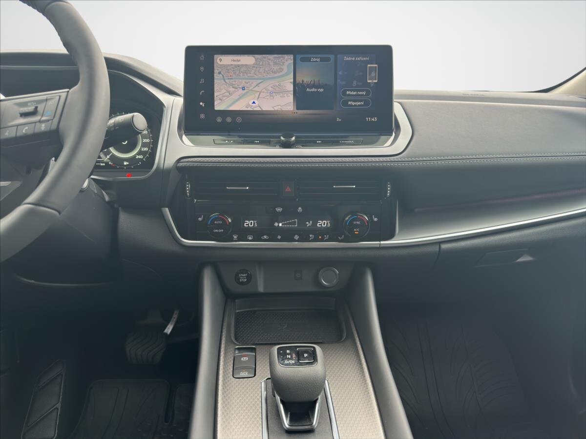 Nissan Qashqai SUV / Terénní 1,3 l 116 kw