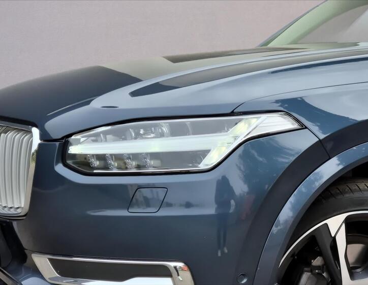 Volvo XC90 5