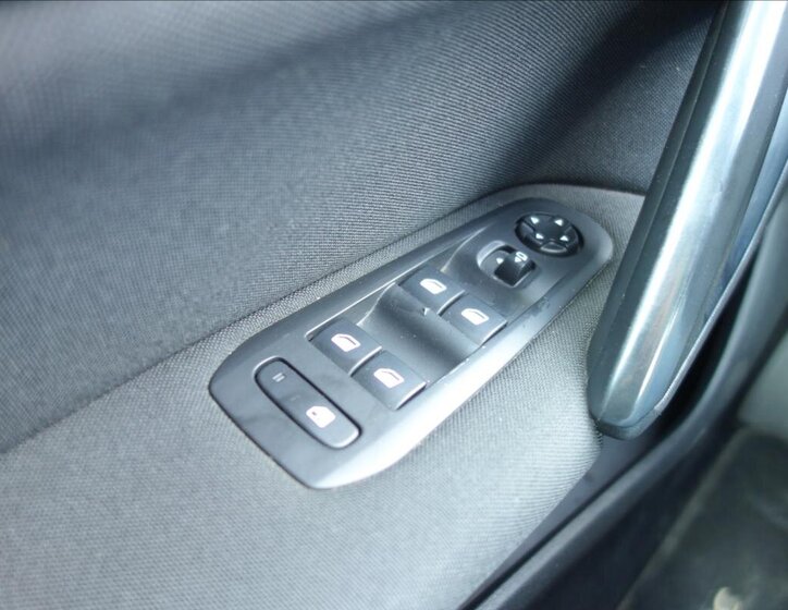 Peugeot 308 Kombi 1,6 l 88 kw