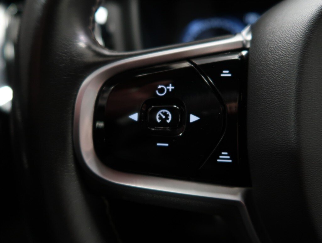 Volvo V60 Kombi 2,0 l 140 kw