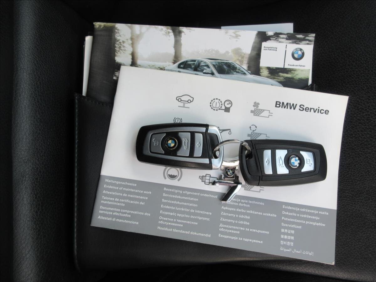 BMW Řada 7 Sedan / Limuzína 3,0 l 190 kw