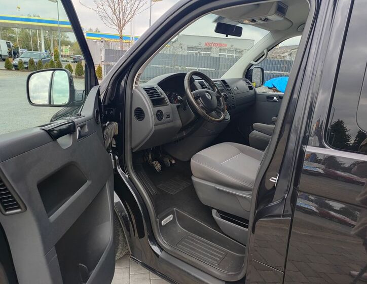 Volkswagen Multivan 6
