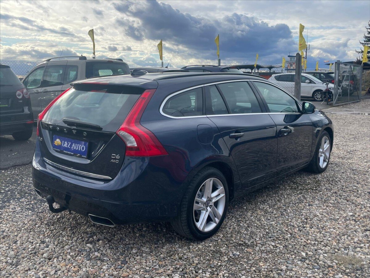 Volvo V60 Kombi 2,4 l 158 kw