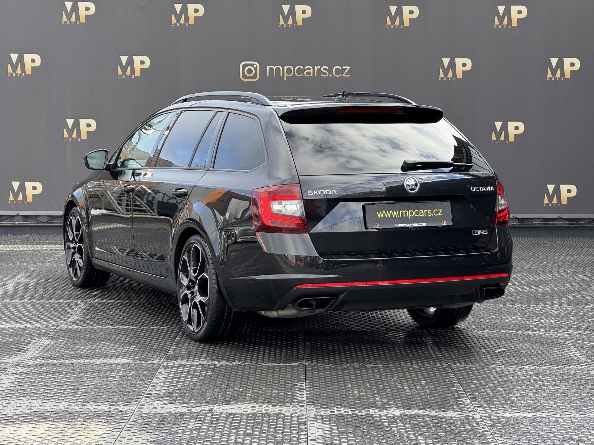 Škoda Octavia Kombi 2,0 l 180 kw