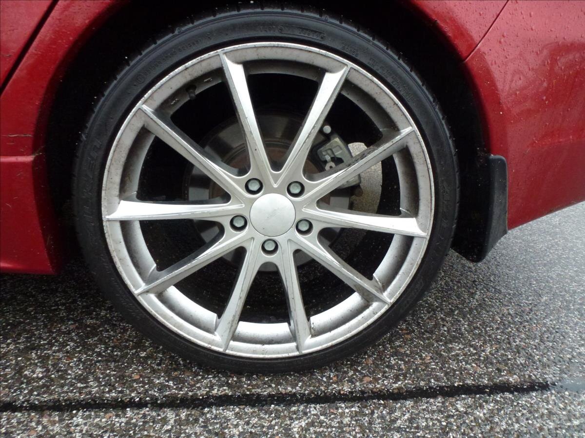 Mitsubishi Lancer Hatchback 2,0 l 217 kw