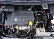 Opel Adam Hatchback 1,4 l 64 kw