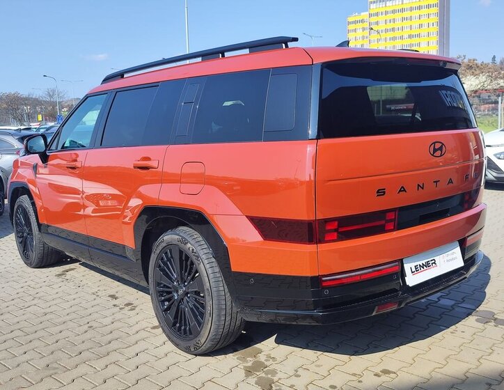 Hyundai Santa Fe SUV / Terénní 1,6 l 158 kw