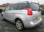 Peugeot 5008 MPV 2,0 l 120 kw