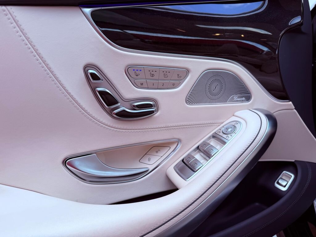 Mercedes-Benz Třídy S Kupé 4,0 l 450 kw