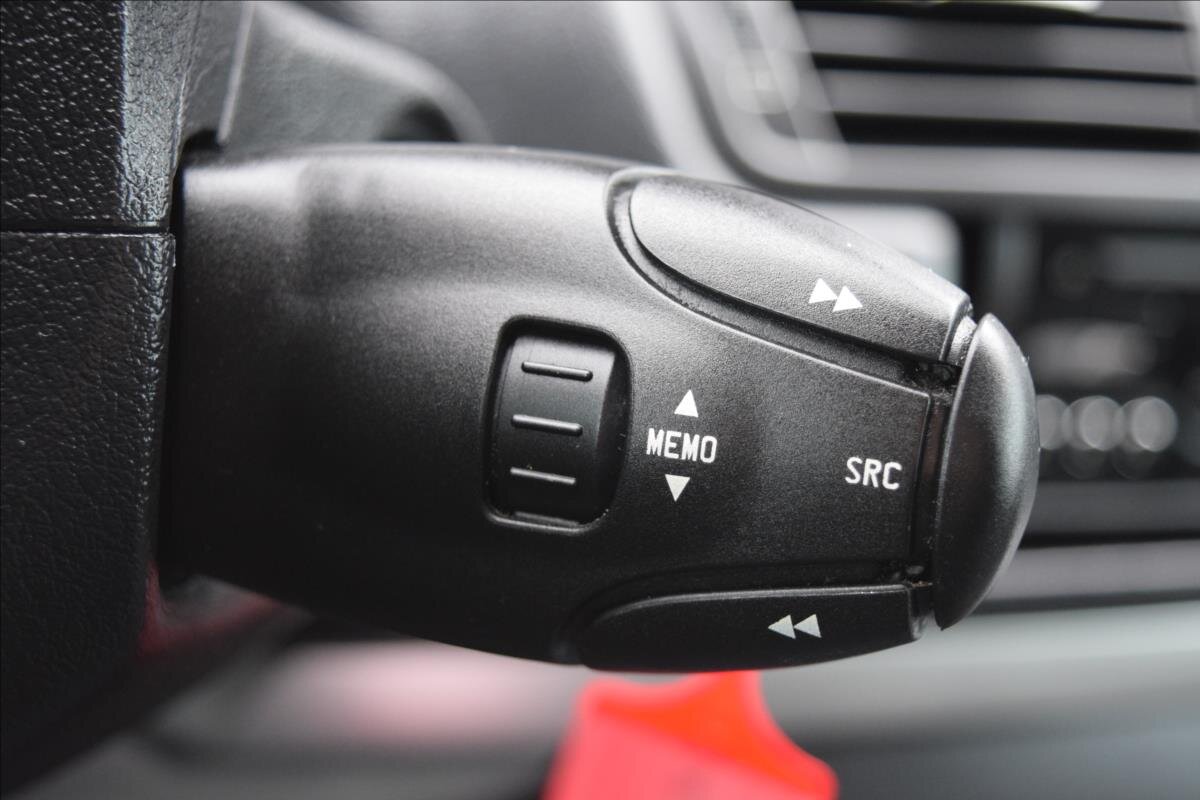 Peugeot 807 MPV 2,0 l 100 kw