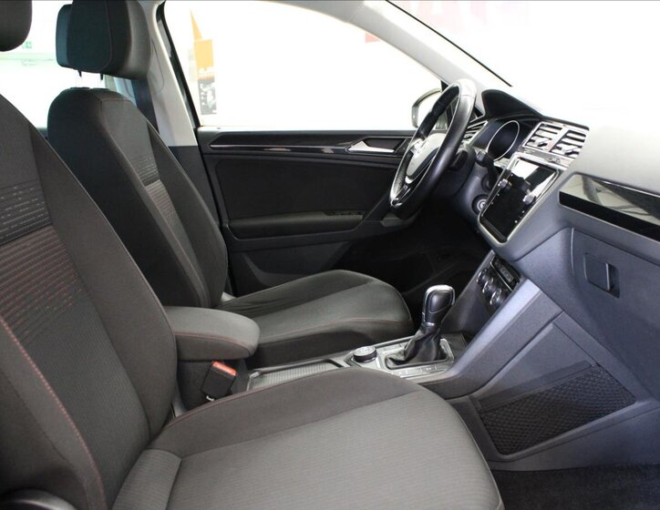 Volkswagen Tiguan SUV / Terénní 2,0 l 137 kw