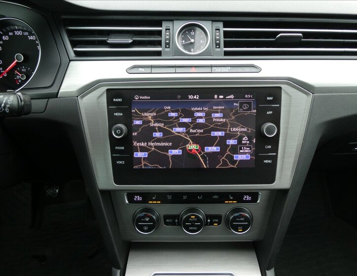 Volkswagen Passat Kombi 2,0 l 110 kw