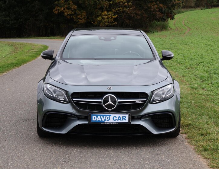 Mercedes-Benz Třídy E 2