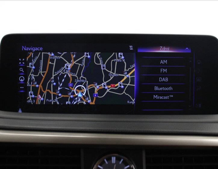 Lexus RX SUV / Terénní 2,0 l 175 kw