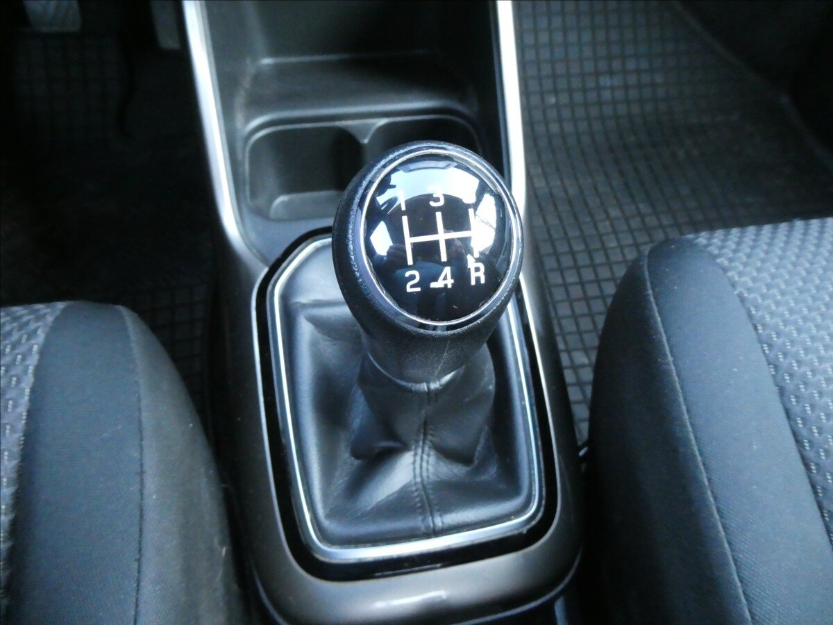 Suzuki Ignis Hatchback 1,2 l 66 kw