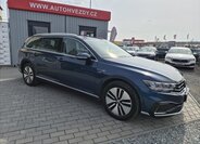 Volkswagen Passat Kombi 1,4 l 160 kw