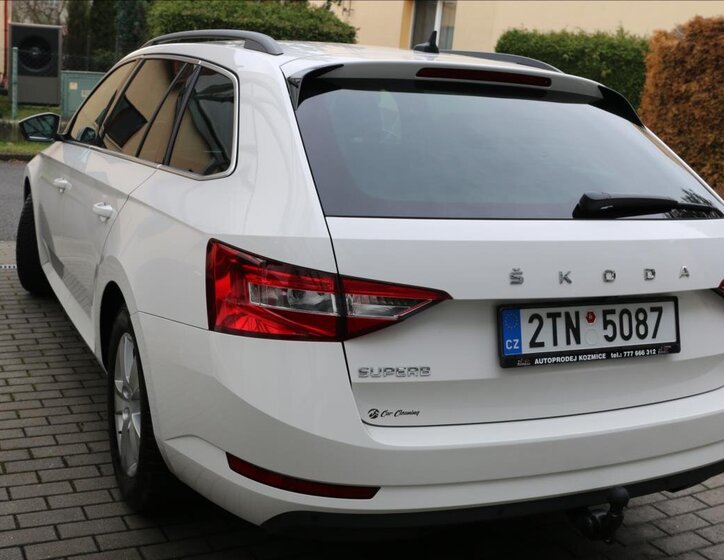 Škoda Superb 15