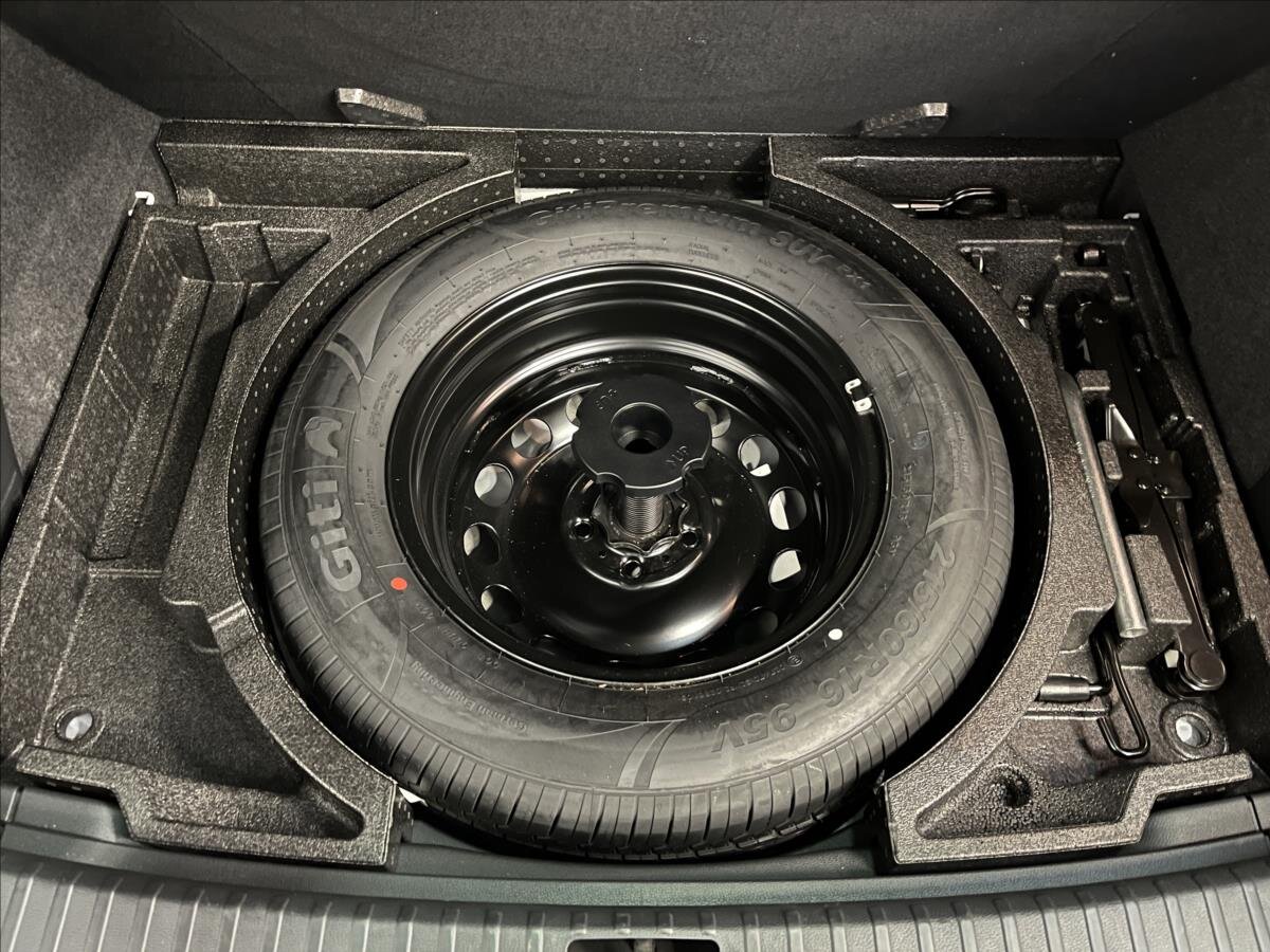 Škoda Karoq SUV 1,5 l 110 kw