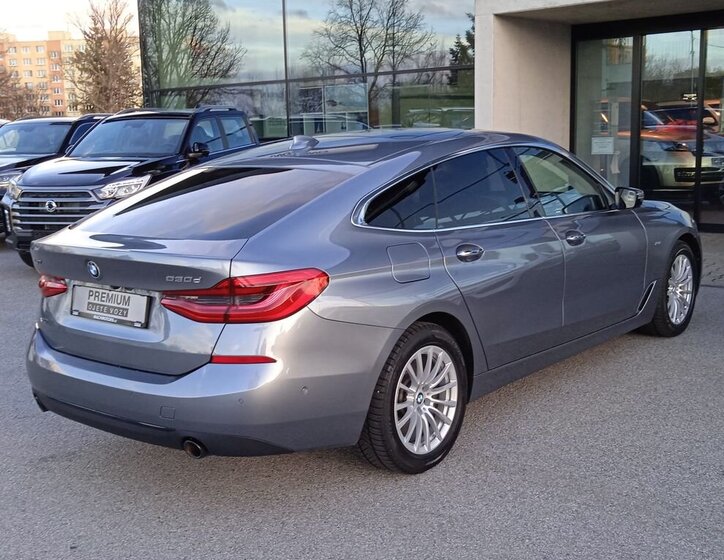 BMW Řada 6 Sedan / Limuzína 3,0 l 195 kw